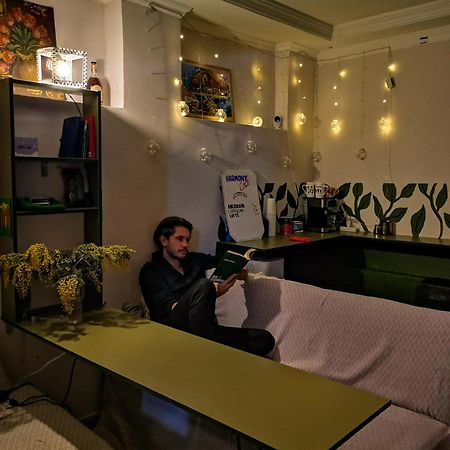 Harmony Boutique Hostel Batumi Exterior photo